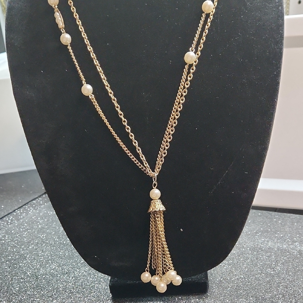 Gold-tone and Faux Pearl Necklace Lot - Picture 4 of 15